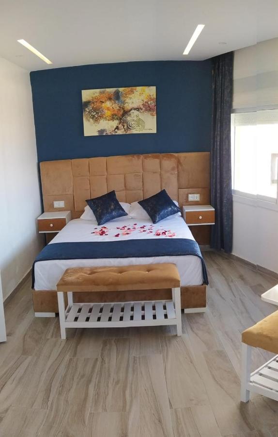 Hostal Mh Borj Martil Extérieur photo