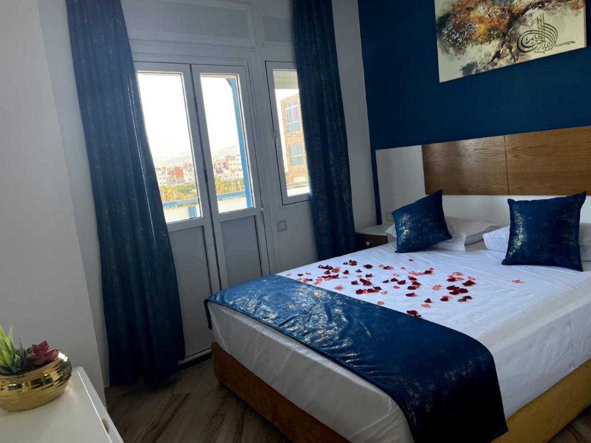 Hostal Mh Borj Martil Extérieur photo